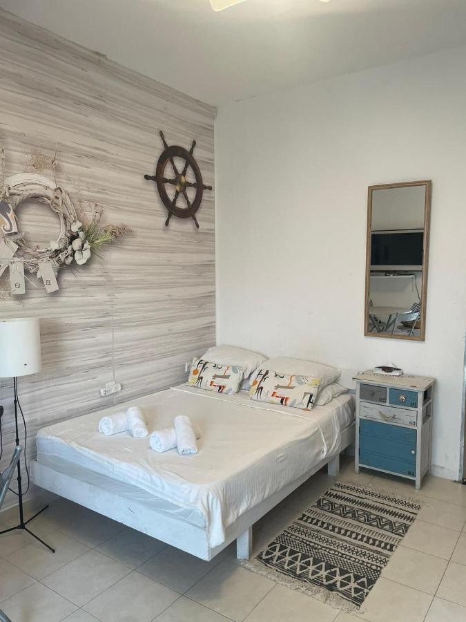Shantell Boutique Apartments ネタニア エクステリア 写真